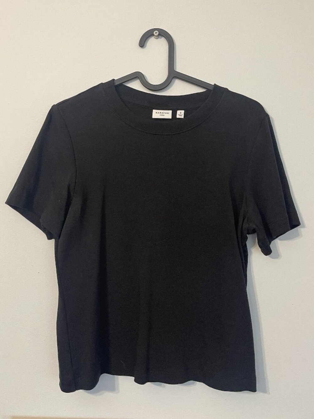 Aritzia Babaton Cotton Black T-shirt Size Small